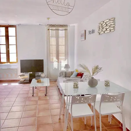 Avec Jacuzzi A La Ciotat, 48m²