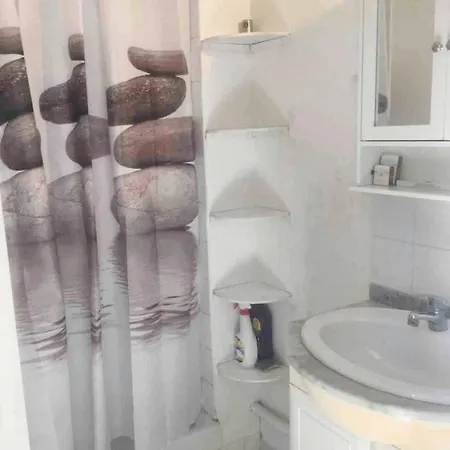 Avec Jacuzzi A La Ciotat, 48m² Apartmán La Ciotat